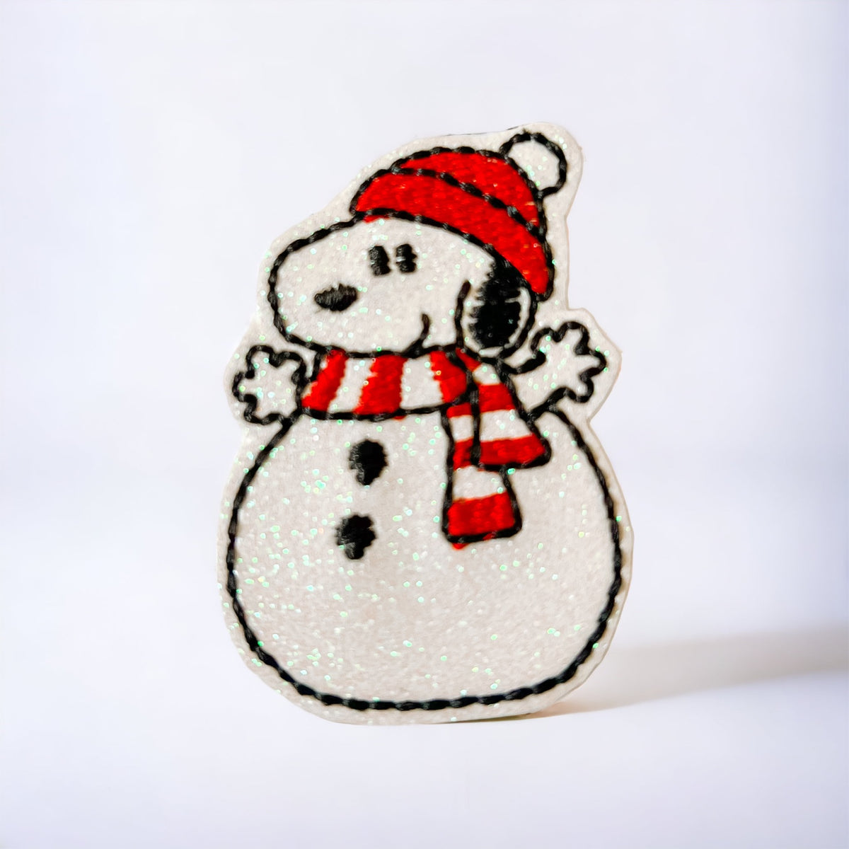 Snooper \\  Peanuts Dog Snowman Badge Reel + Topper