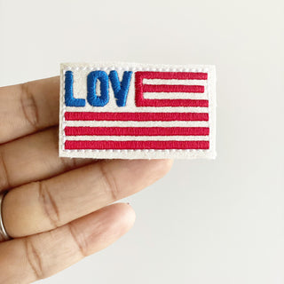 Love American Flag   Badge Reel + Topper